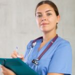 דרושה אחות מוסמכת לפנימייה טיפולית בבני ברק משרה חלקית עם גמישות בשעות | עבודה משמעותית עם ילדים בסיכון