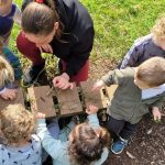 הגנים שלנו בעמק מתרחבים! מחפשים נשות צוות שאוהבות ילדים לסביבה מקצועית, עוטפת ומתגמלת הגנים שלנו בעמק מתרחבים! מחפשים נשות צוות שאוהבות ילדים לסביבה מקצועית, עוטפת ומתגמלת